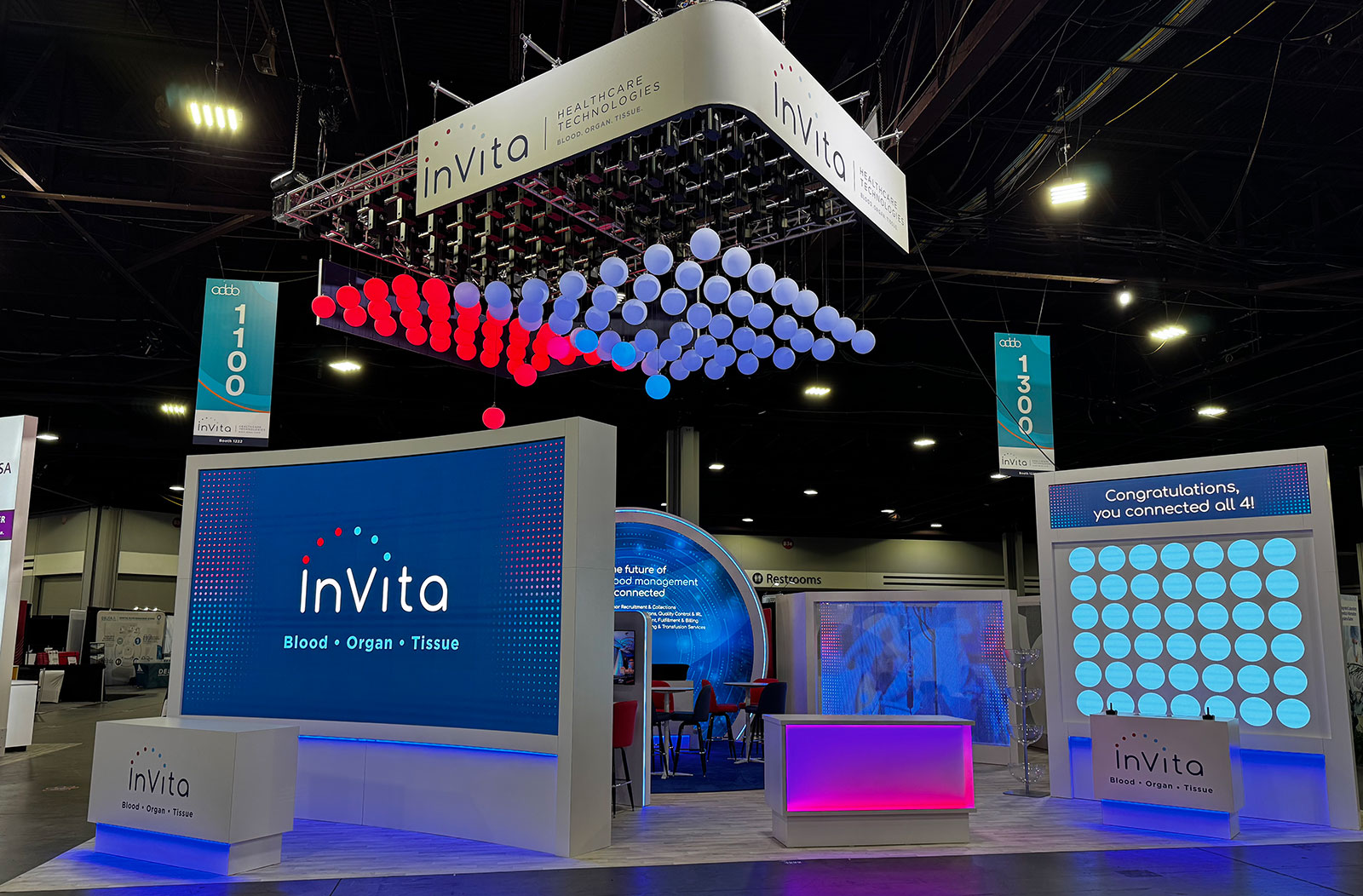 custom 30x40 video wall booth