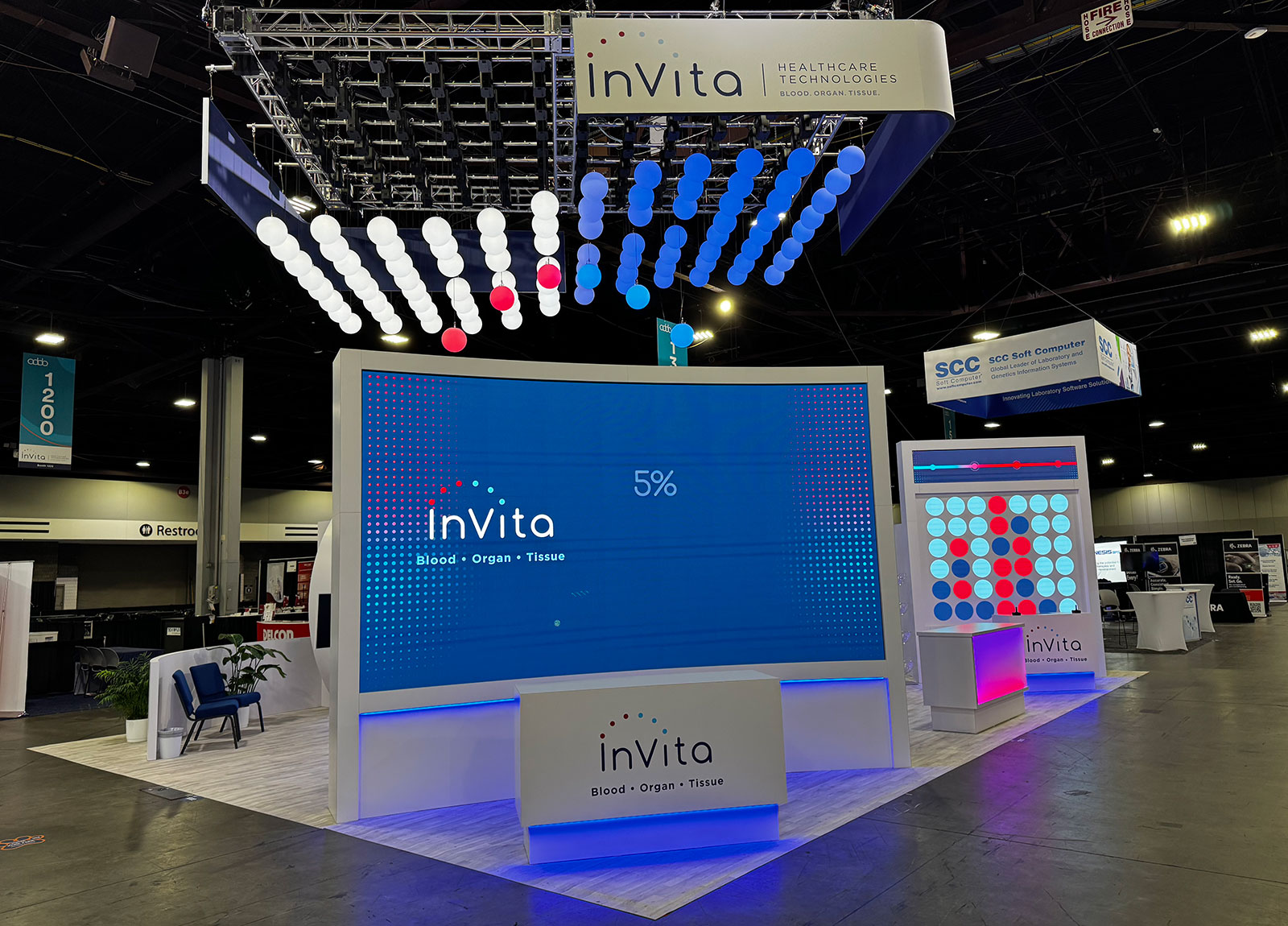 custom 30x40 video wall booth